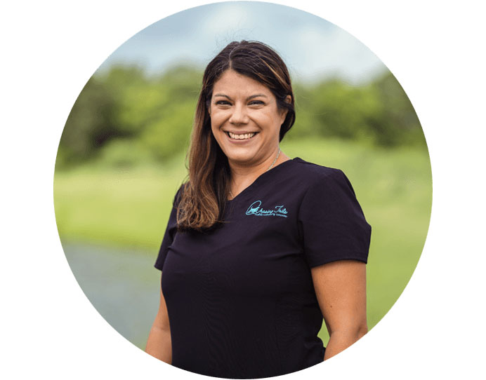 Tina, Vet Tech and Client Service Tech